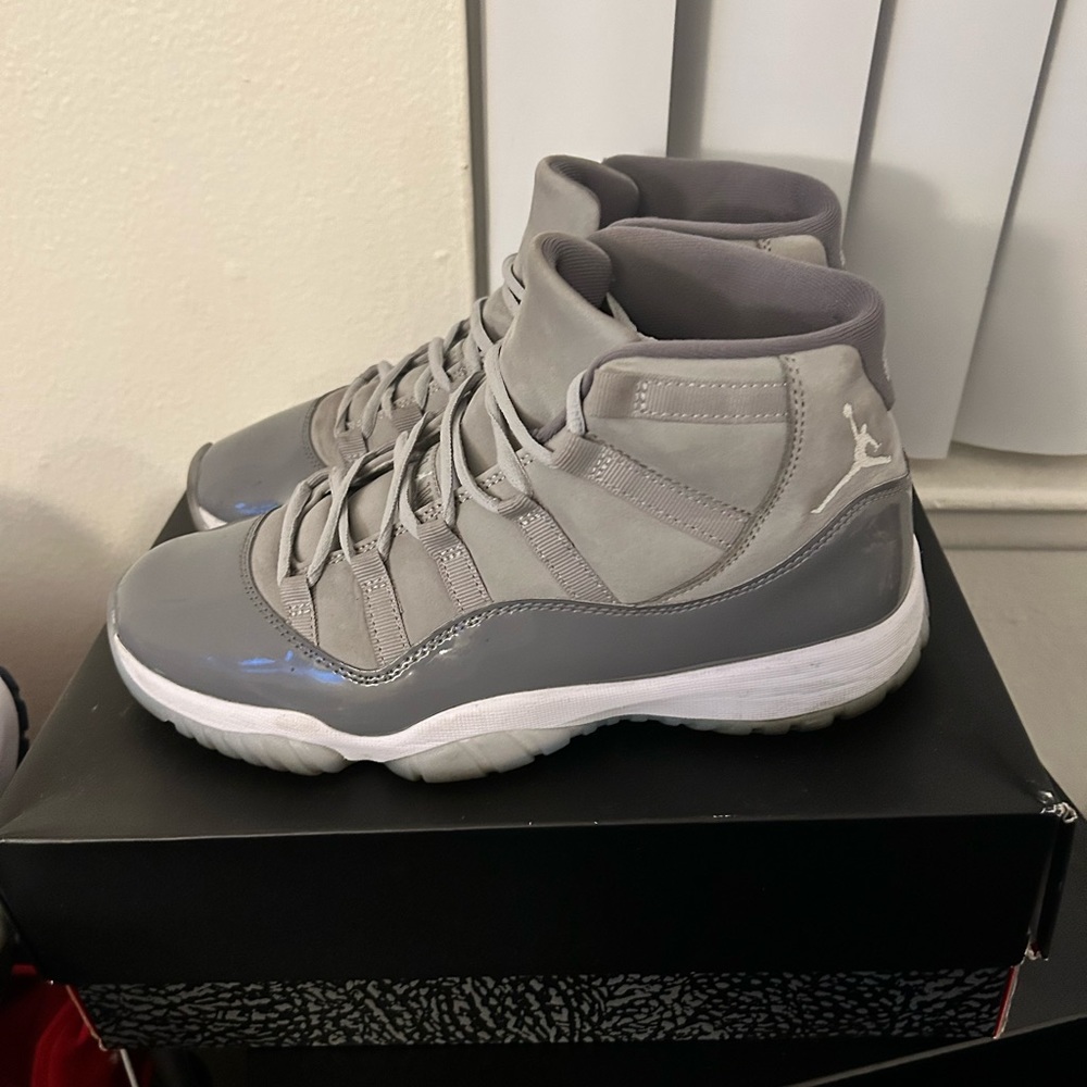 COPY - Jordan 11 cool greys